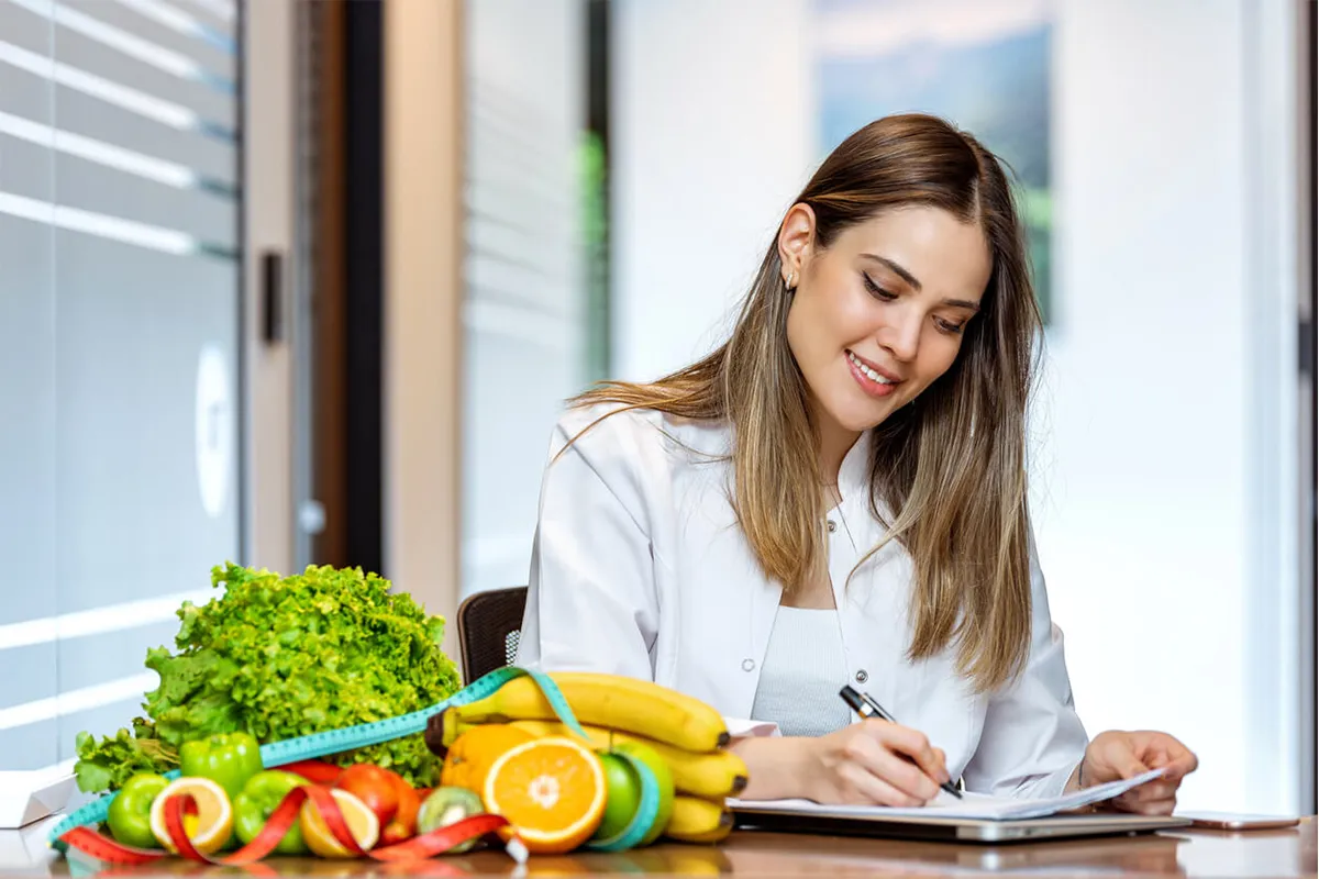 Collaborate with Dietitians on Meal Plans